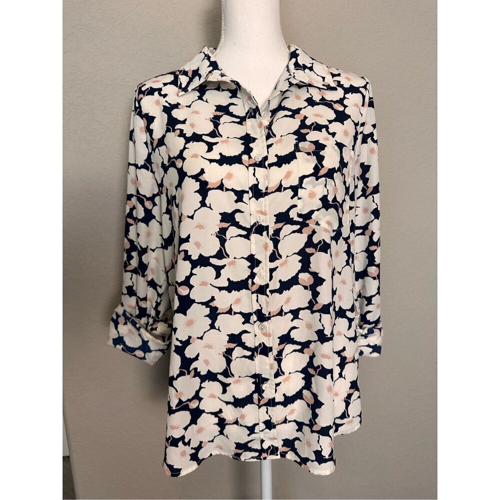 Skies are Blue Floral Navy White Blouse Medium